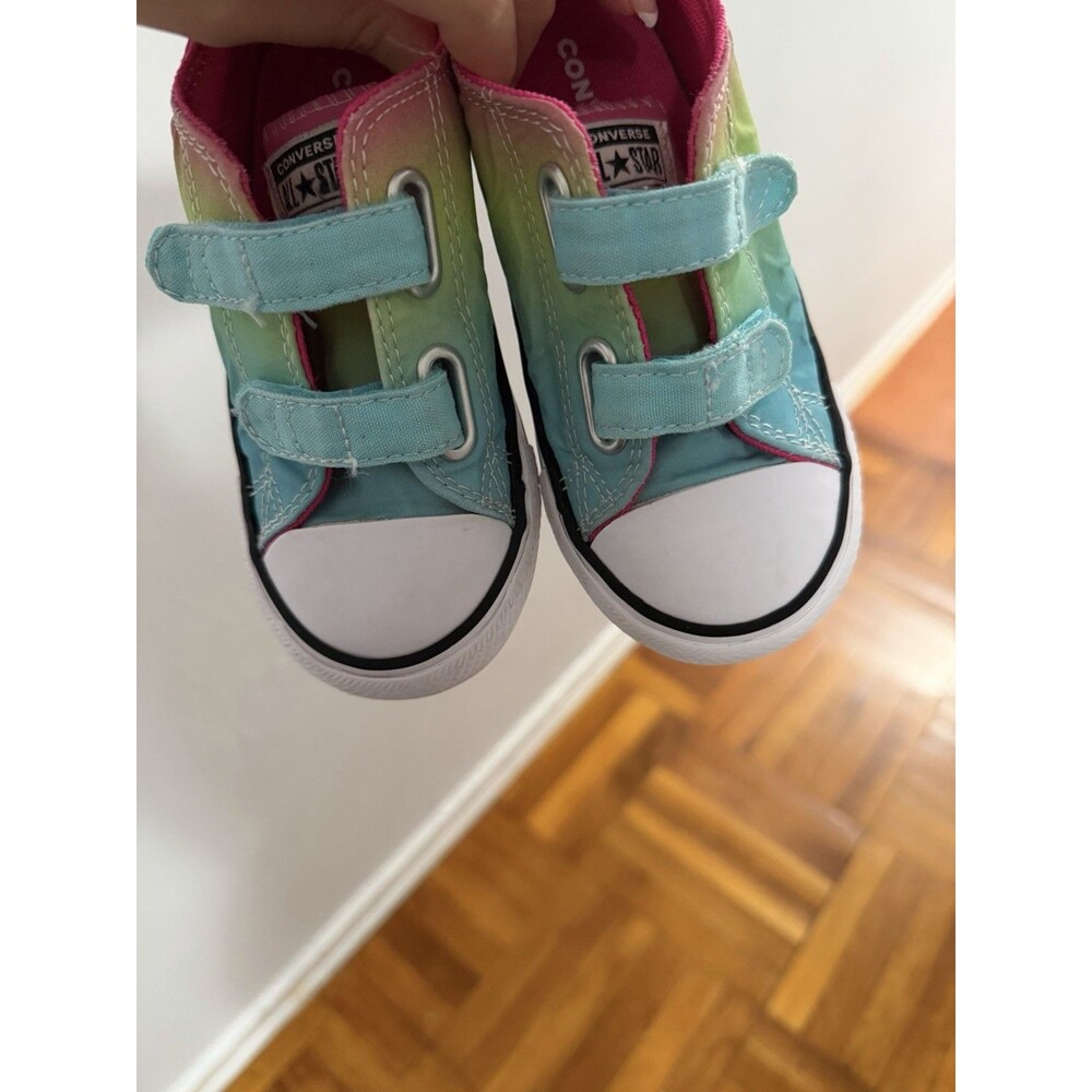 Converse Toddler Chuck Taylor All Star Easy On 2V Low Top Size 9t